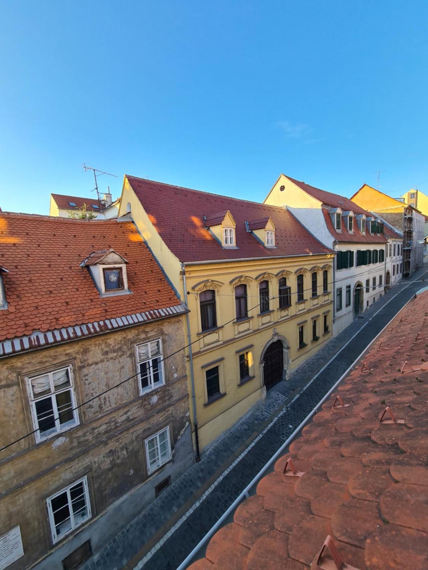 Old Town Cabin Apartment Загреб Экстерьер фото